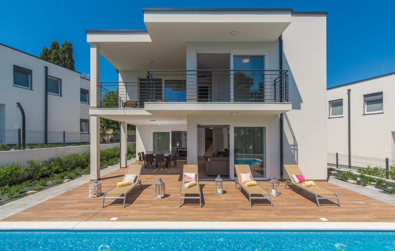 Vila Paliska Πούλα Εξωτερικό φωτογραφία